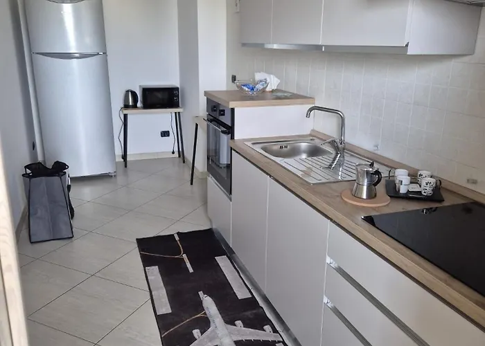 Mirosa Airport 公寓 *